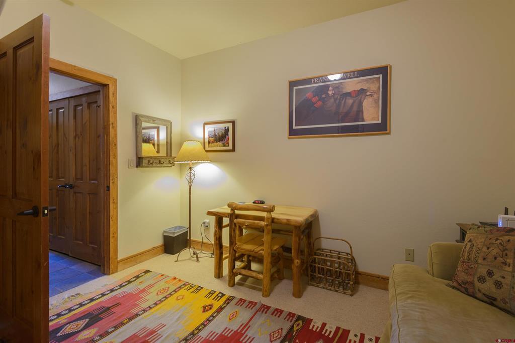 24 Hunter Hill Road Unit: 10