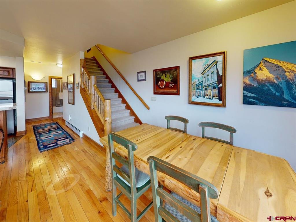 24 Hunter Hill Road Unit: 10