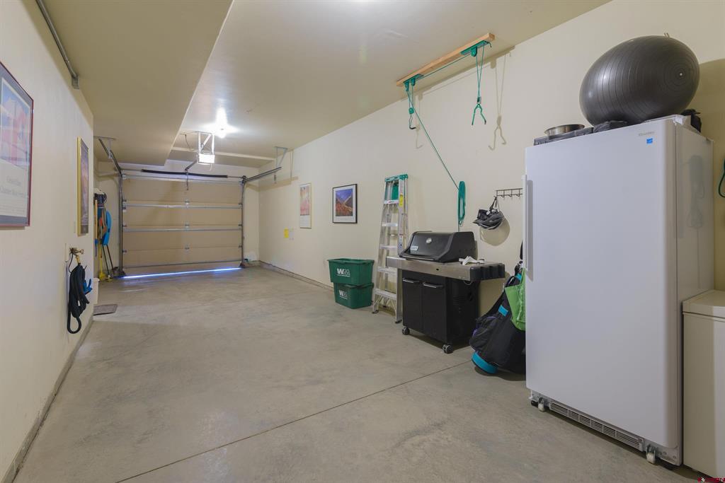 24 Hunter Hill Road Unit: 10