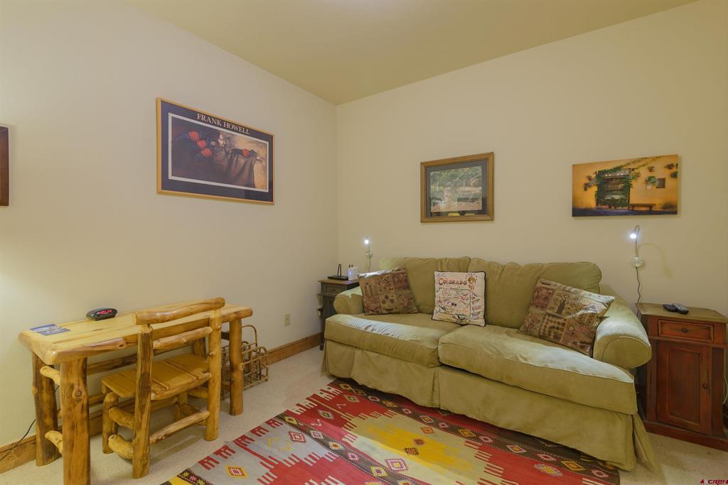 24 Hunter Hill Road Unit: 10