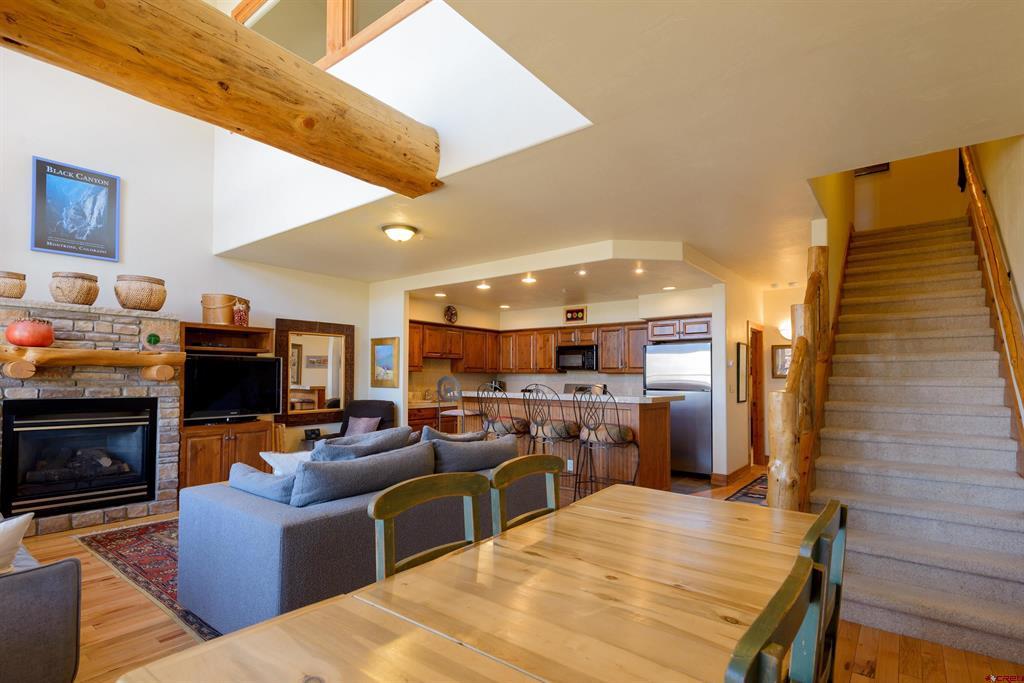 24 Hunter Hill Road Unit: 10