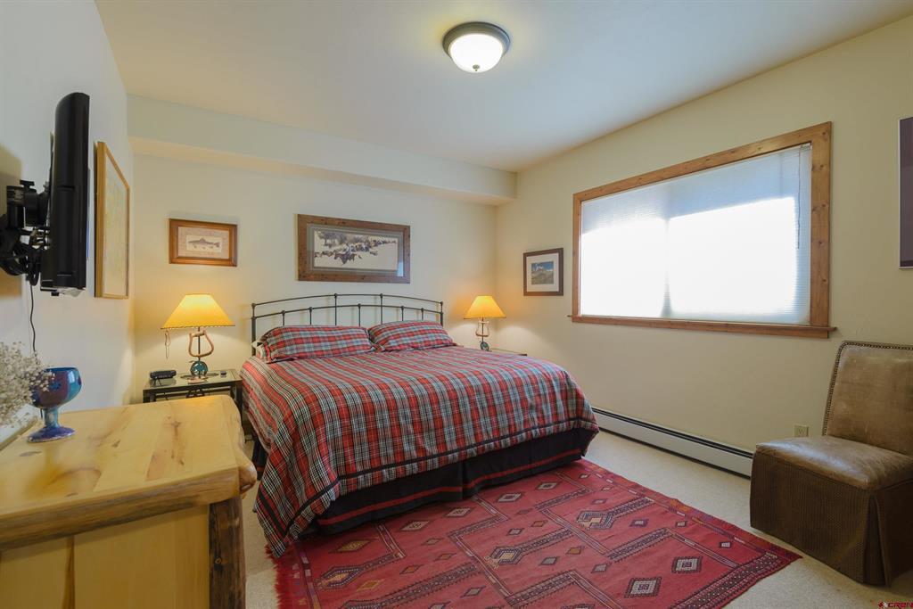24 Hunter Hill Road Unit: 10