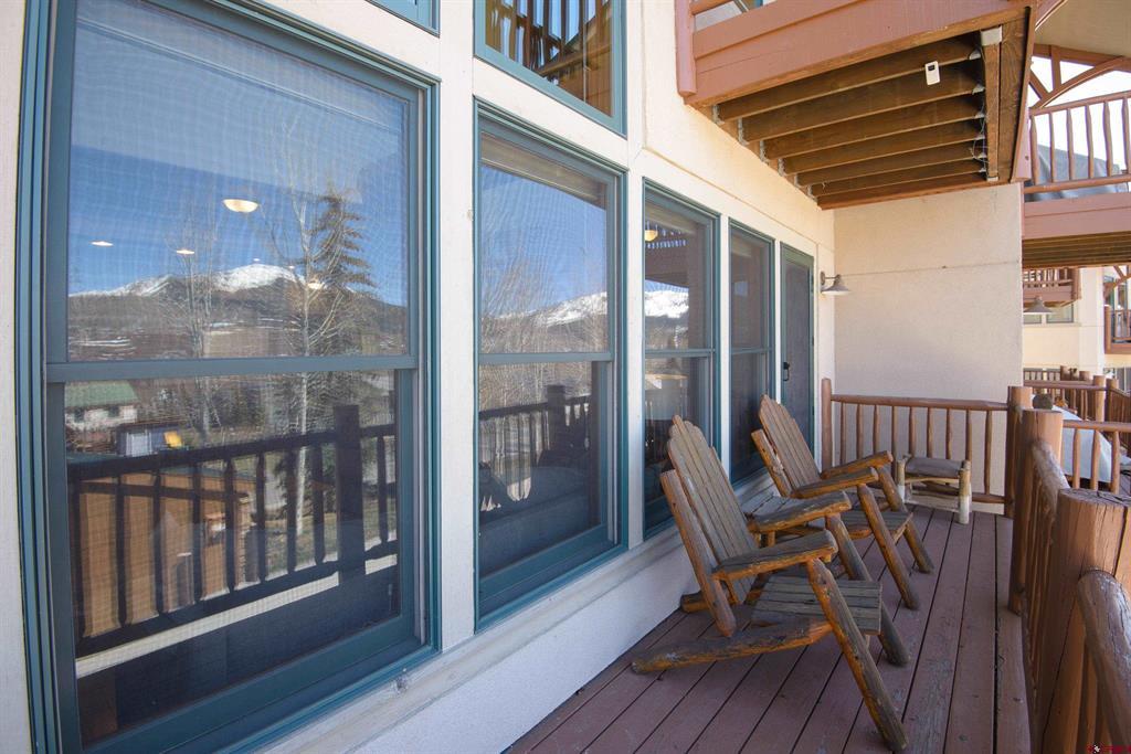 24 Hunter Hill Road Unit: 10