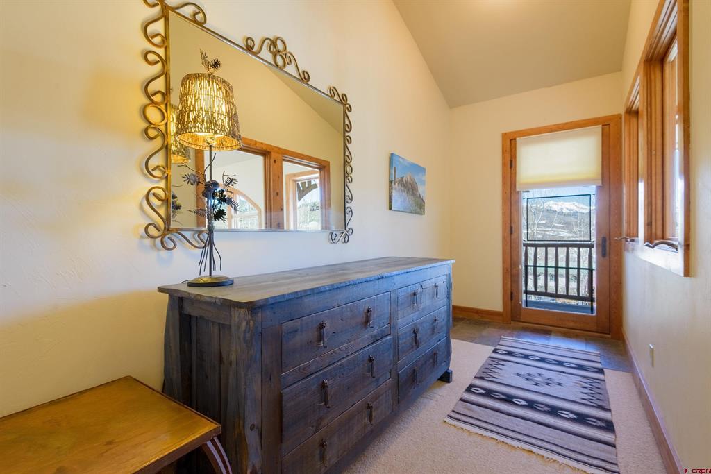 24 Hunter Hill Road Unit: 10