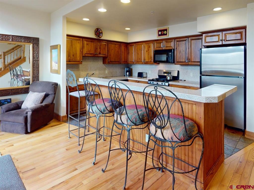 24 Hunter Hill Road Unit: 10
