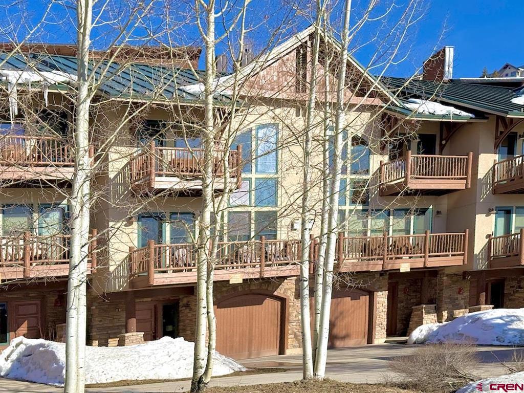 24 Hunter Hill Road Unit: 10