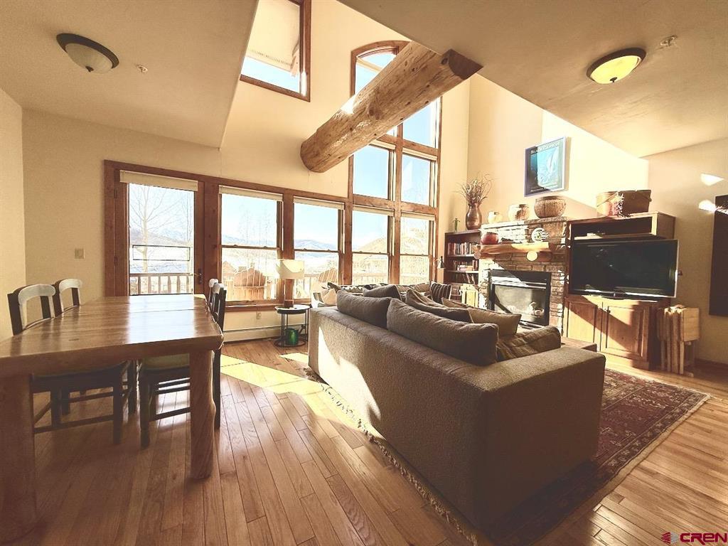 24 Hunter Hill Road Unit: 10
