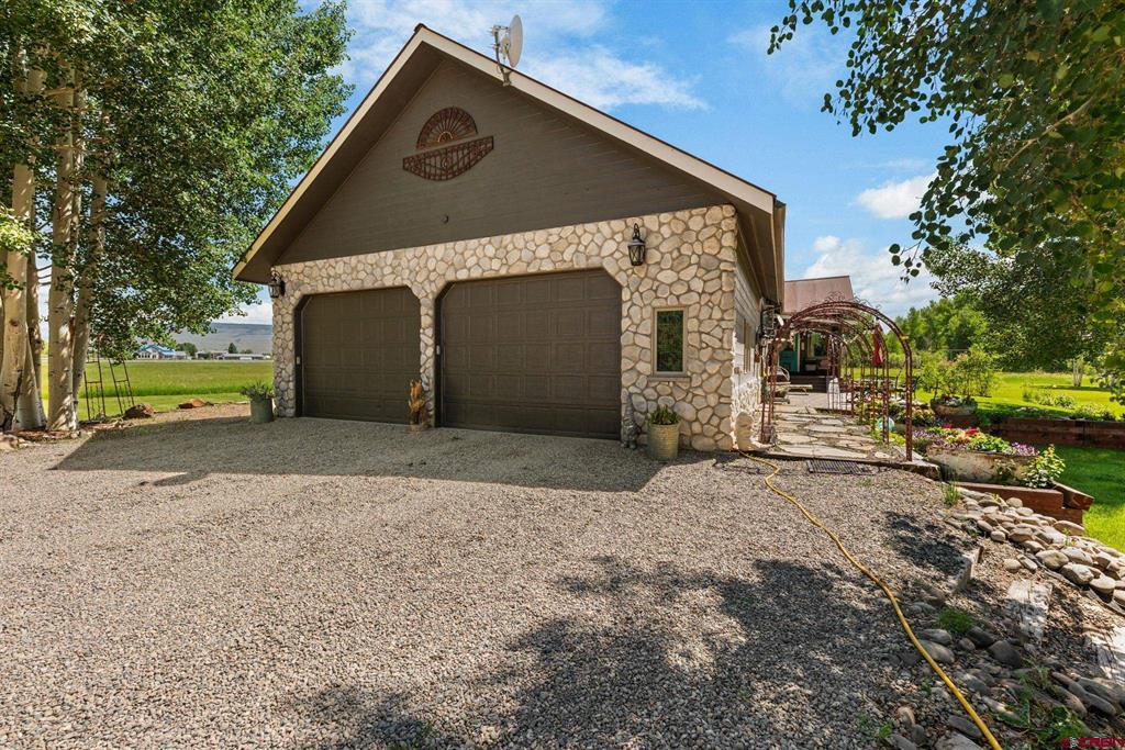 690 Sierra Vista Way