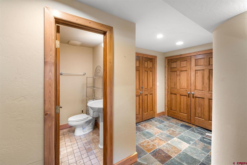 208 Horseshoe Drive