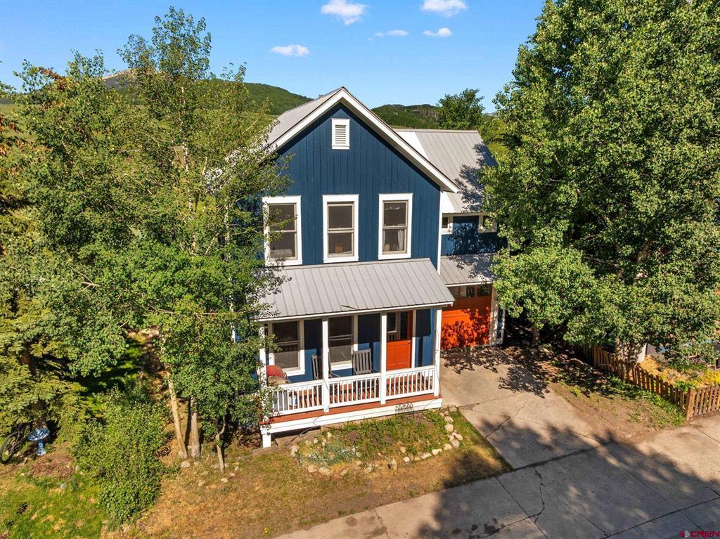 208 Horseshoe Drive