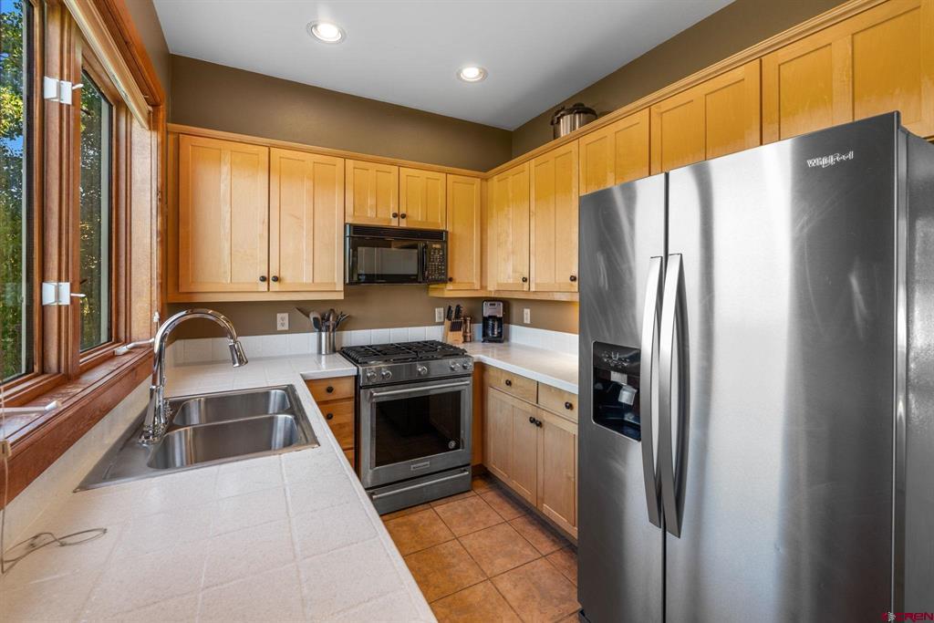 208 Horseshoe Drive