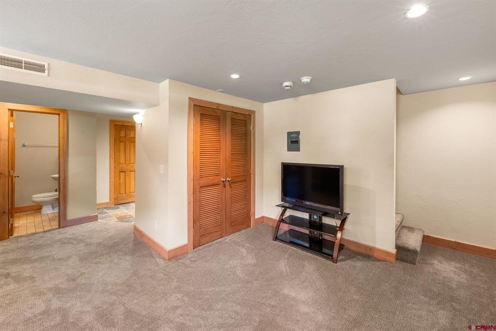 208 Horseshoe Drive