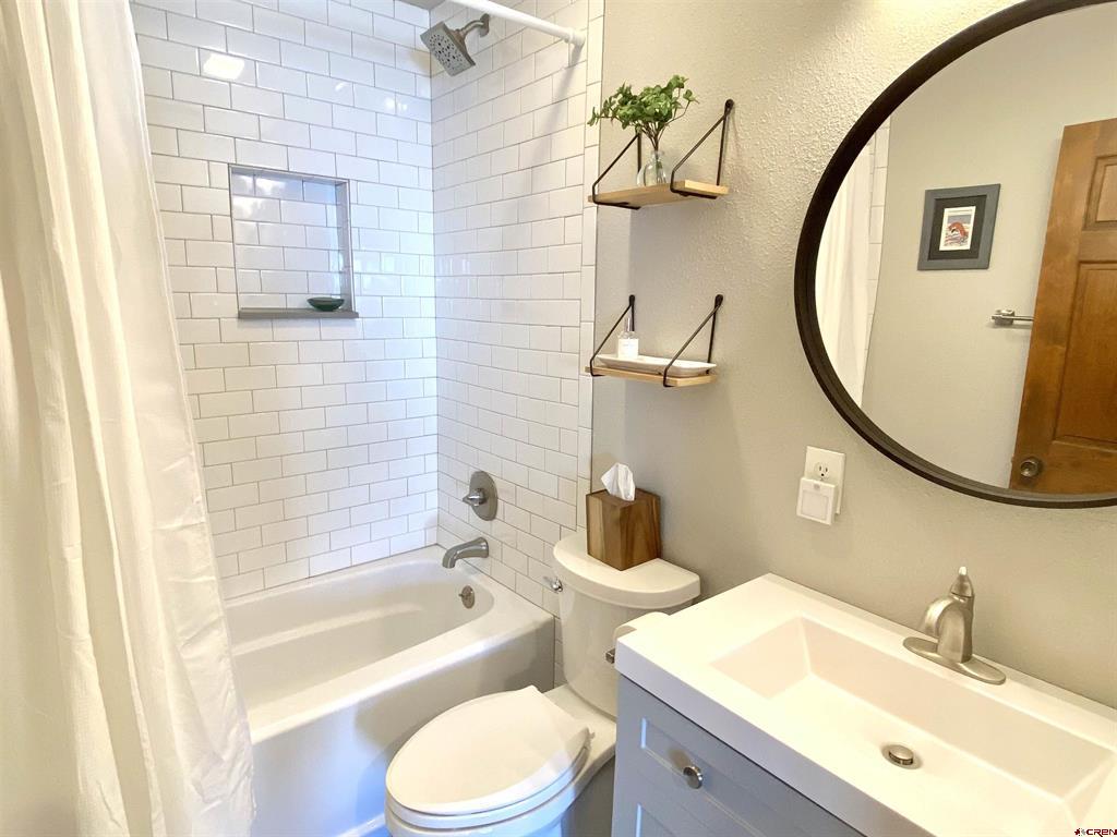15 Marcellina Lane Unit: 102
