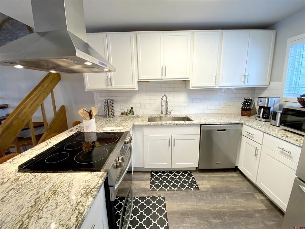 15 Marcellina Lane Unit: 102