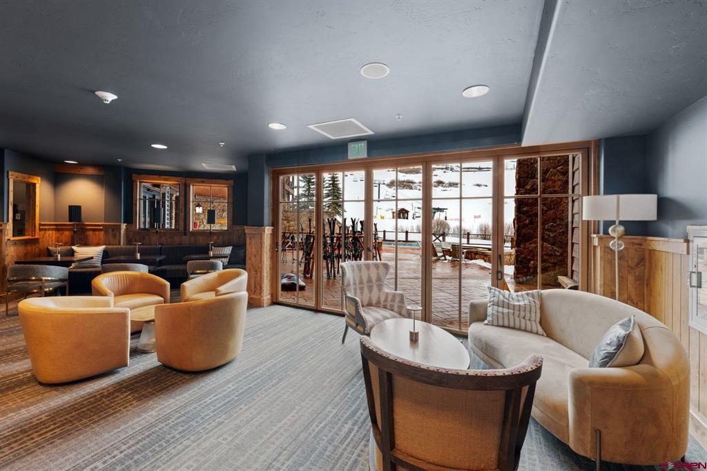 14 Hunter Hill Road Unit: A203