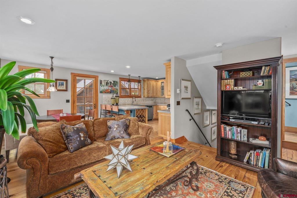 629 Teocalli Avenue