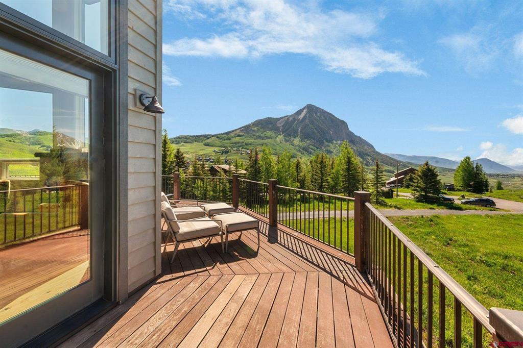 5 Glacier Lily Way
