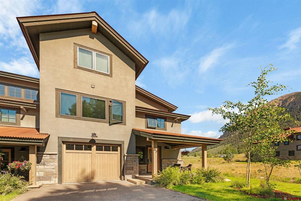 37 St. Andrews Circle