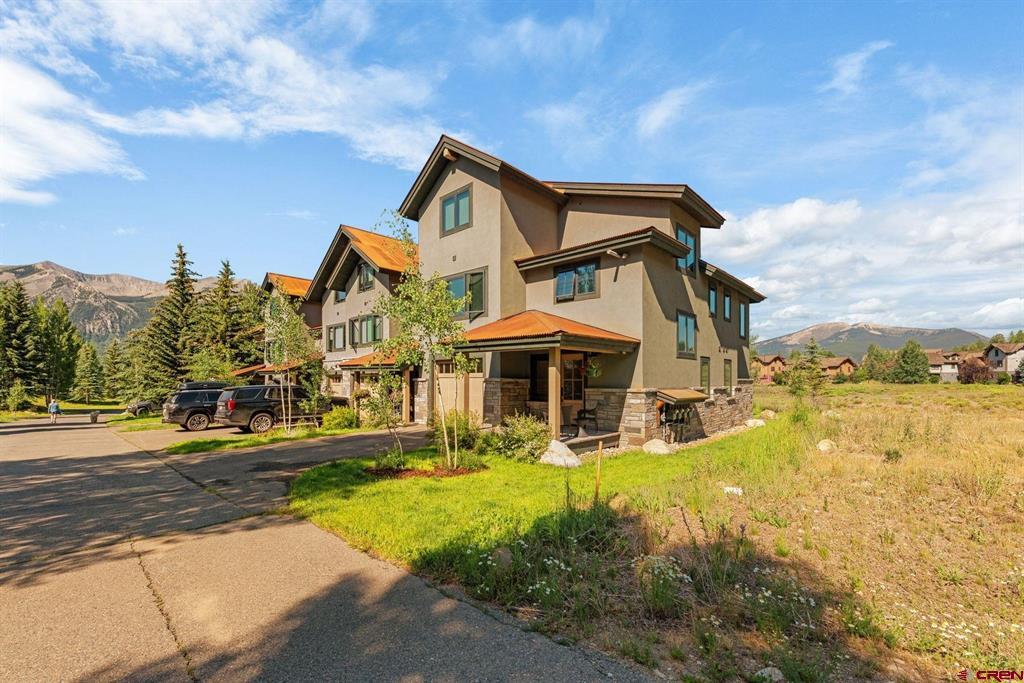 37 St. Andrews Circle