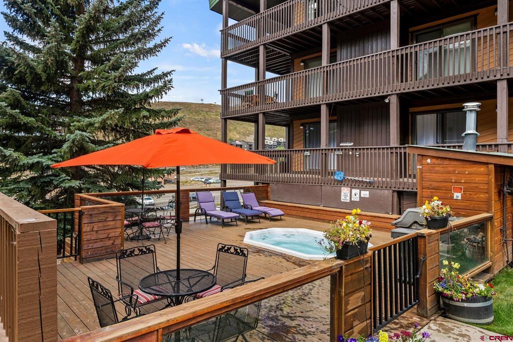 25 Emmons Road Unit: 24