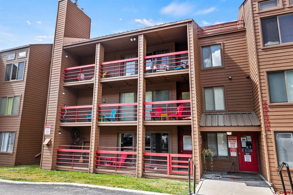 25 Emmons Road Unit: 24
