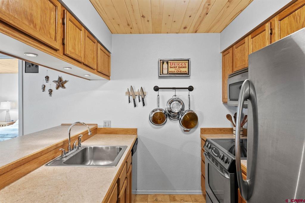 25 Emmons Road Unit: 24