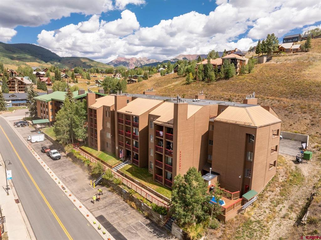 25 Emmons Road Unit: 24