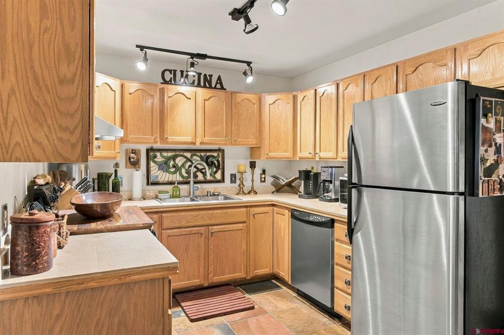 619 Teocalli Avenue Unit: Unit 1