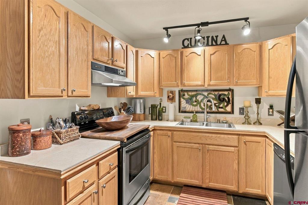 619 Teocalli Avenue Unit: Unit 1