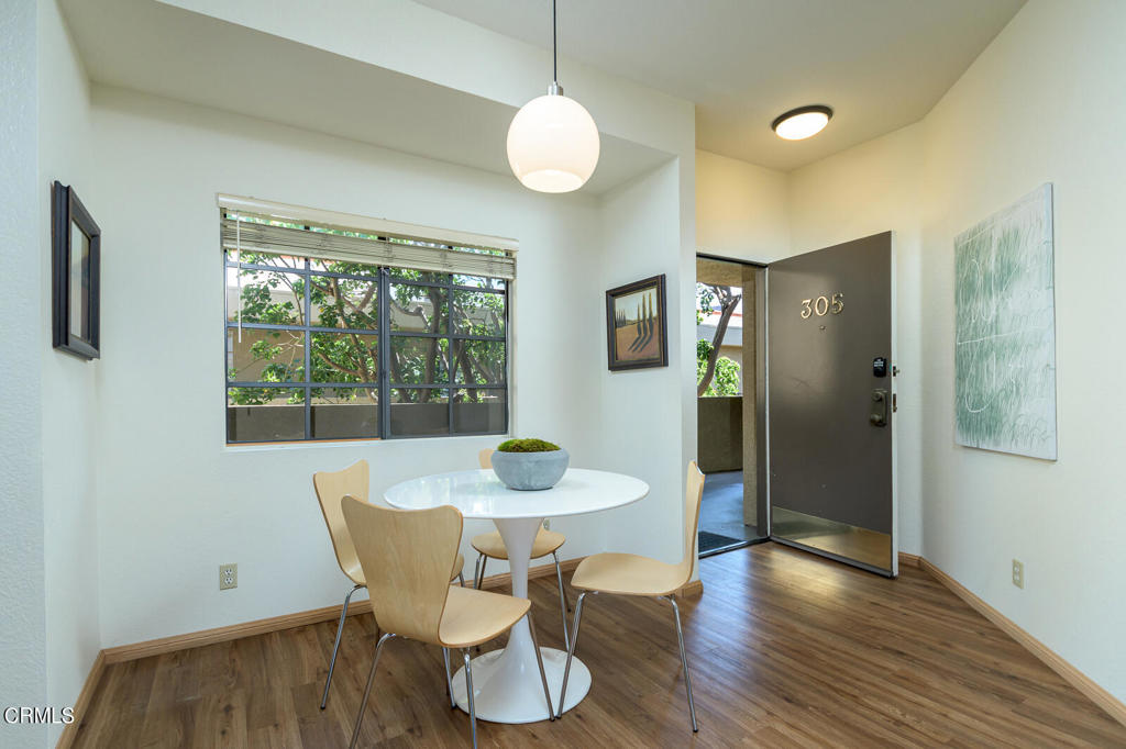 221 S Oak Knoll Avenue 305