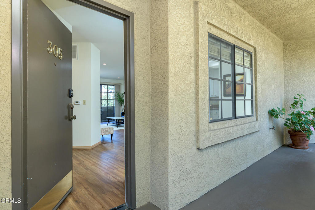 221 S Oak Knoll Avenue 305