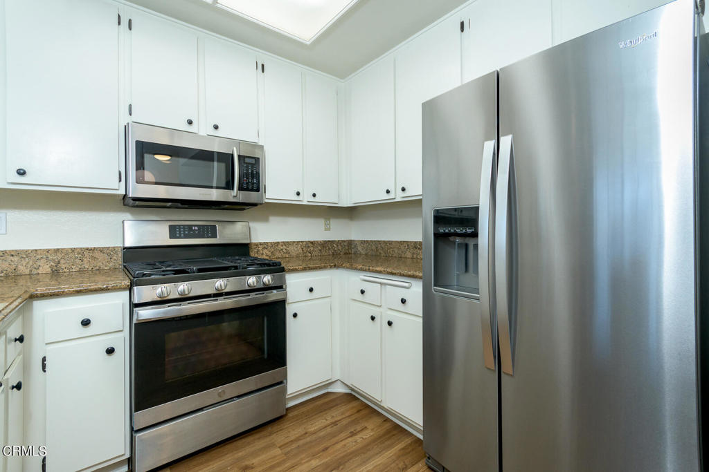 221 S Oak Knoll Avenue 305