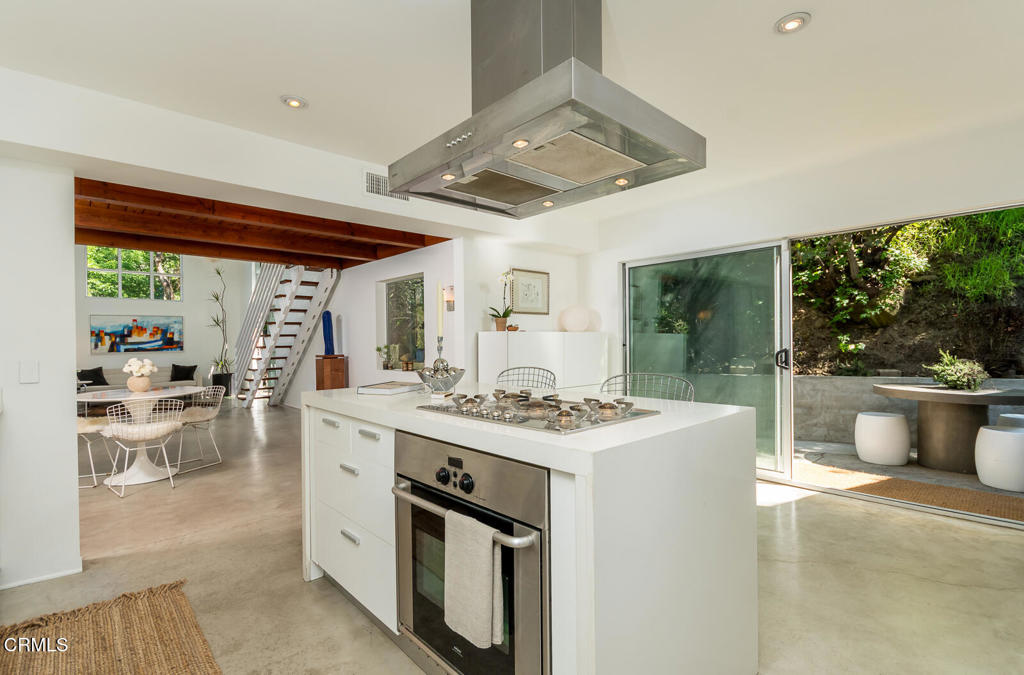 4520 San Andreas Avenue