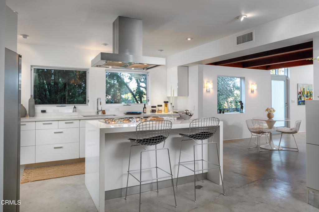 4520 San Andreas Avenue