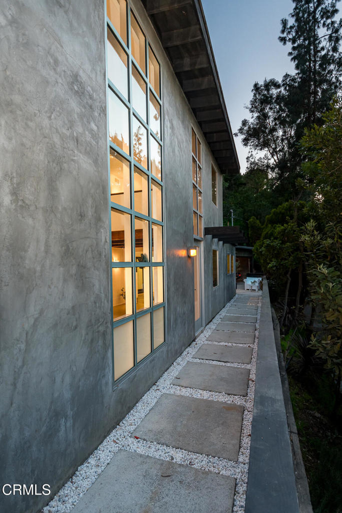 4520 San Andreas Avenue