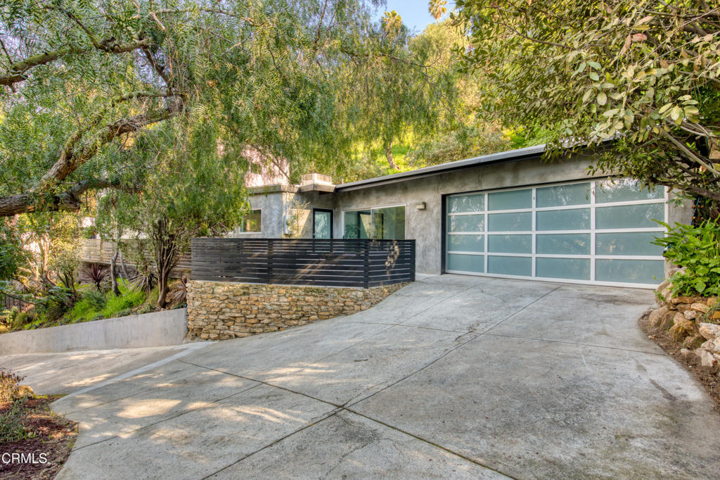 4520 San Andreas Avenue