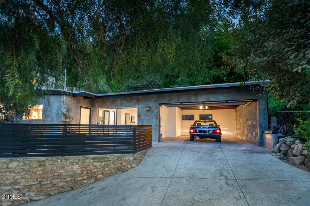 4520 San Andreas Avenue