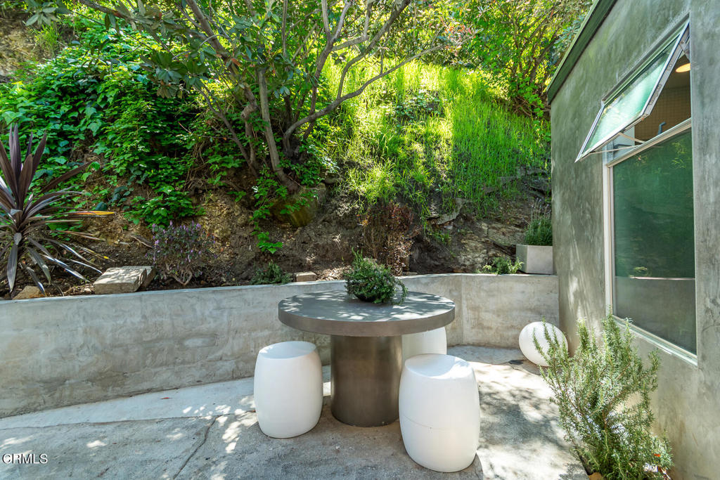 4520 San Andreas Avenue