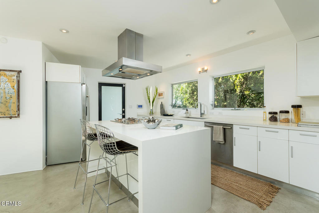 4520 San Andreas Avenue