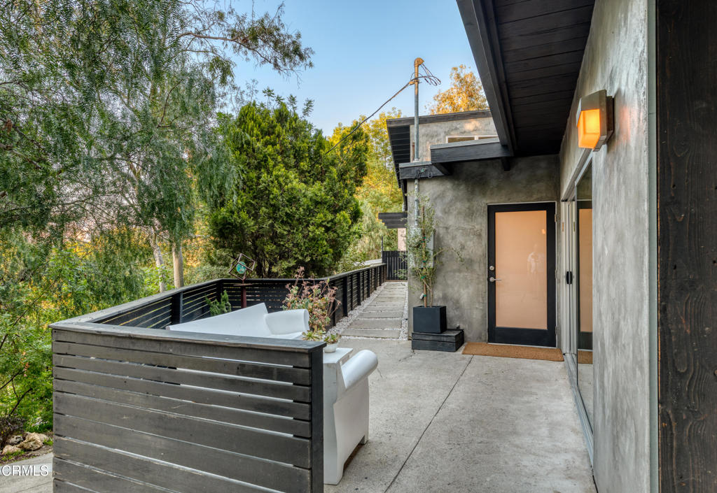 4520 San Andreas Avenue