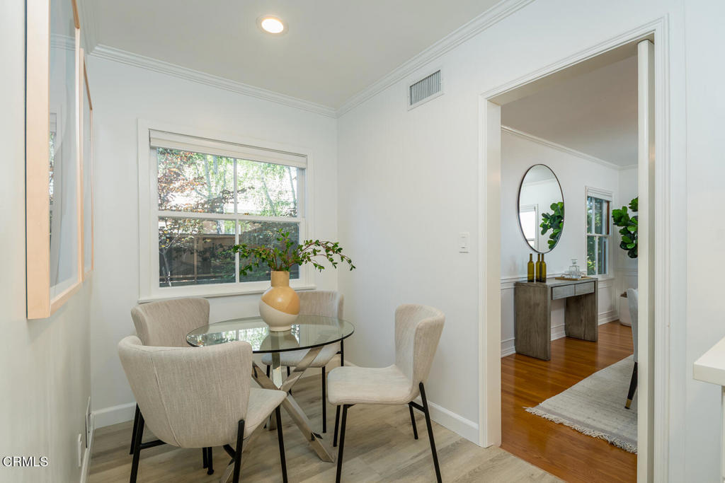 5210 La Canada Boulevard