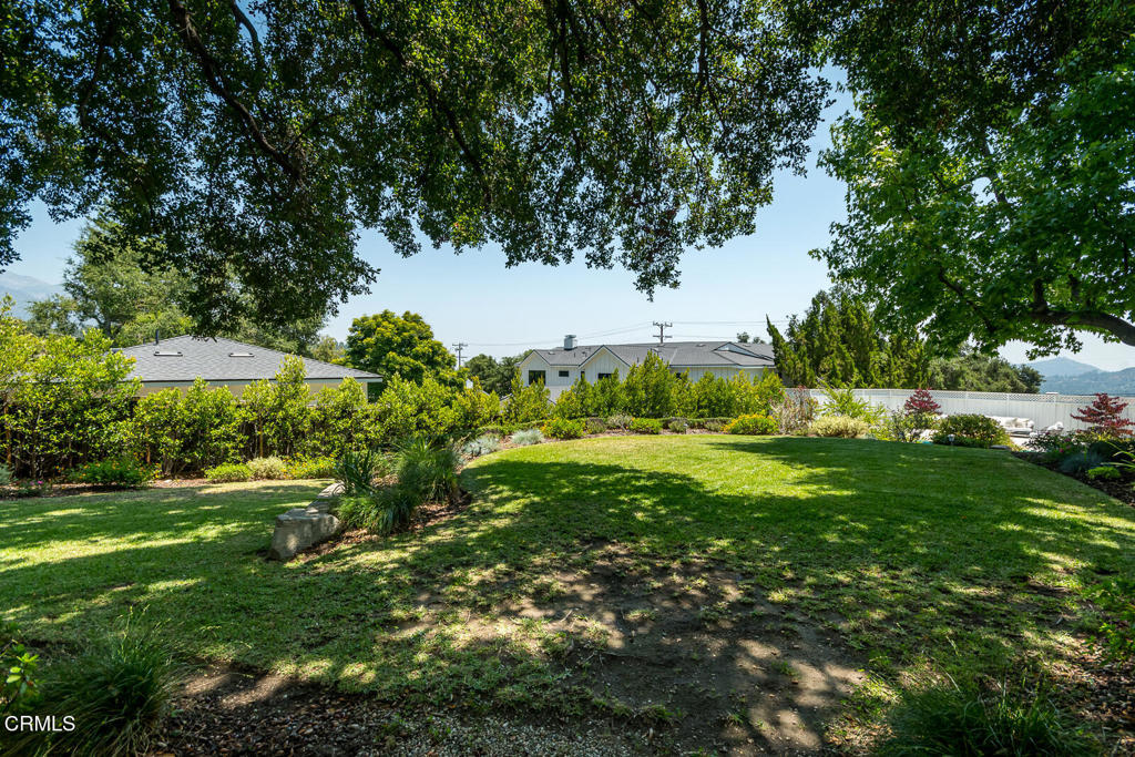 5210 La Canada Boulevard