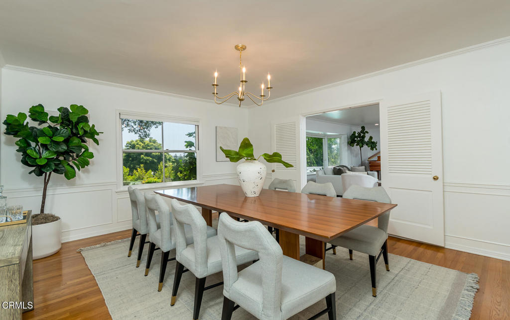 5210 La Canada Boulevard