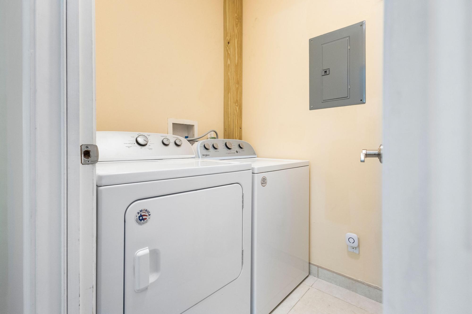 4 DUNMORE CT SOUTH OCEAN