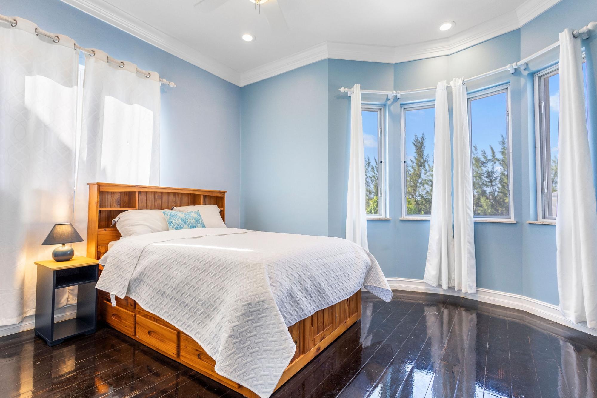 4 DUNMORE CT SOUTH OCEAN