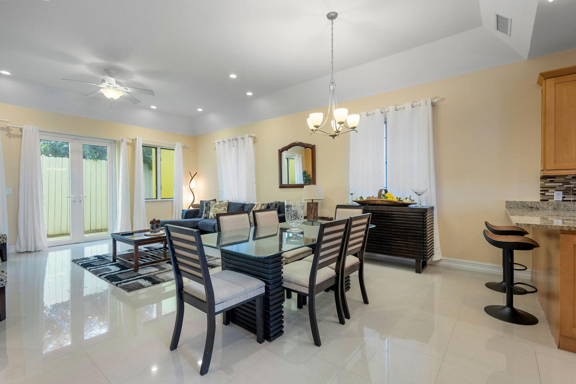 4 DUNMORE CT SOUTH OCEAN