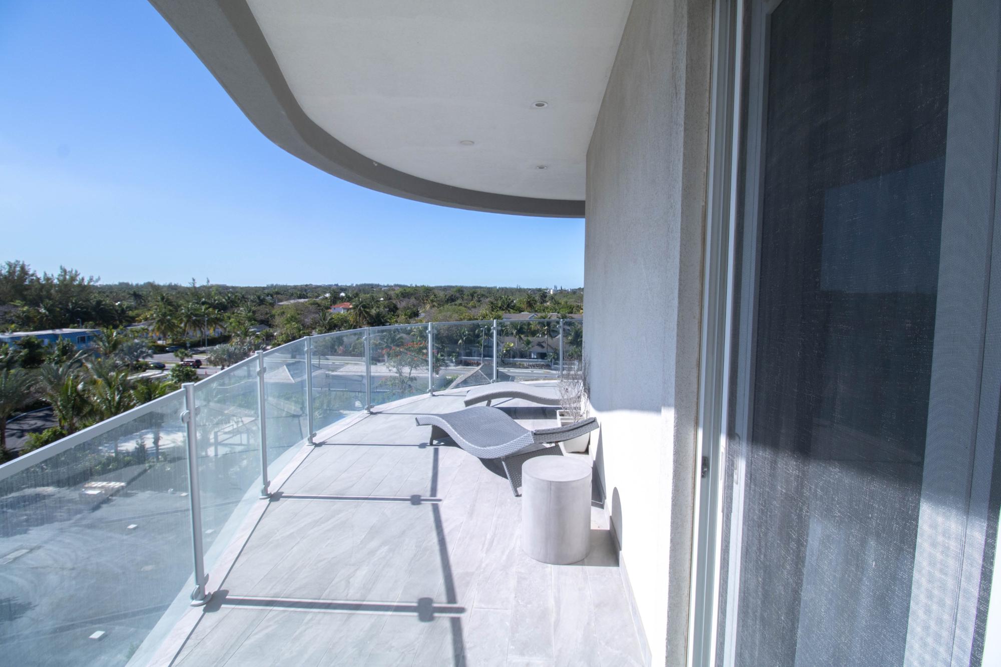 ONE CABLE BEACH Unit: 403