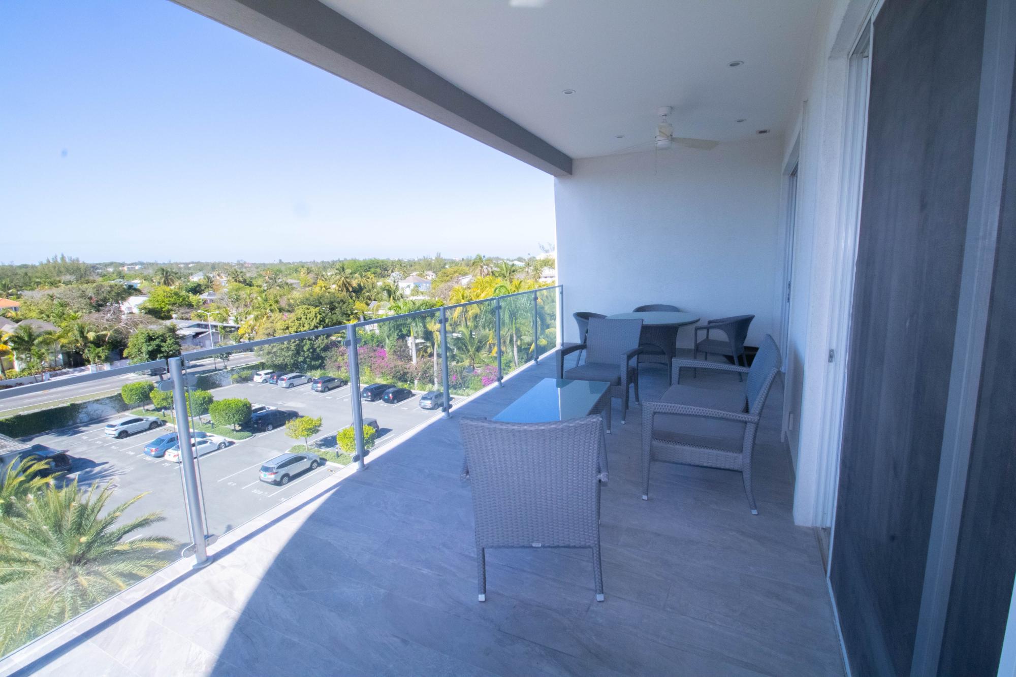 ONE CABLE BEACH Unit: 403