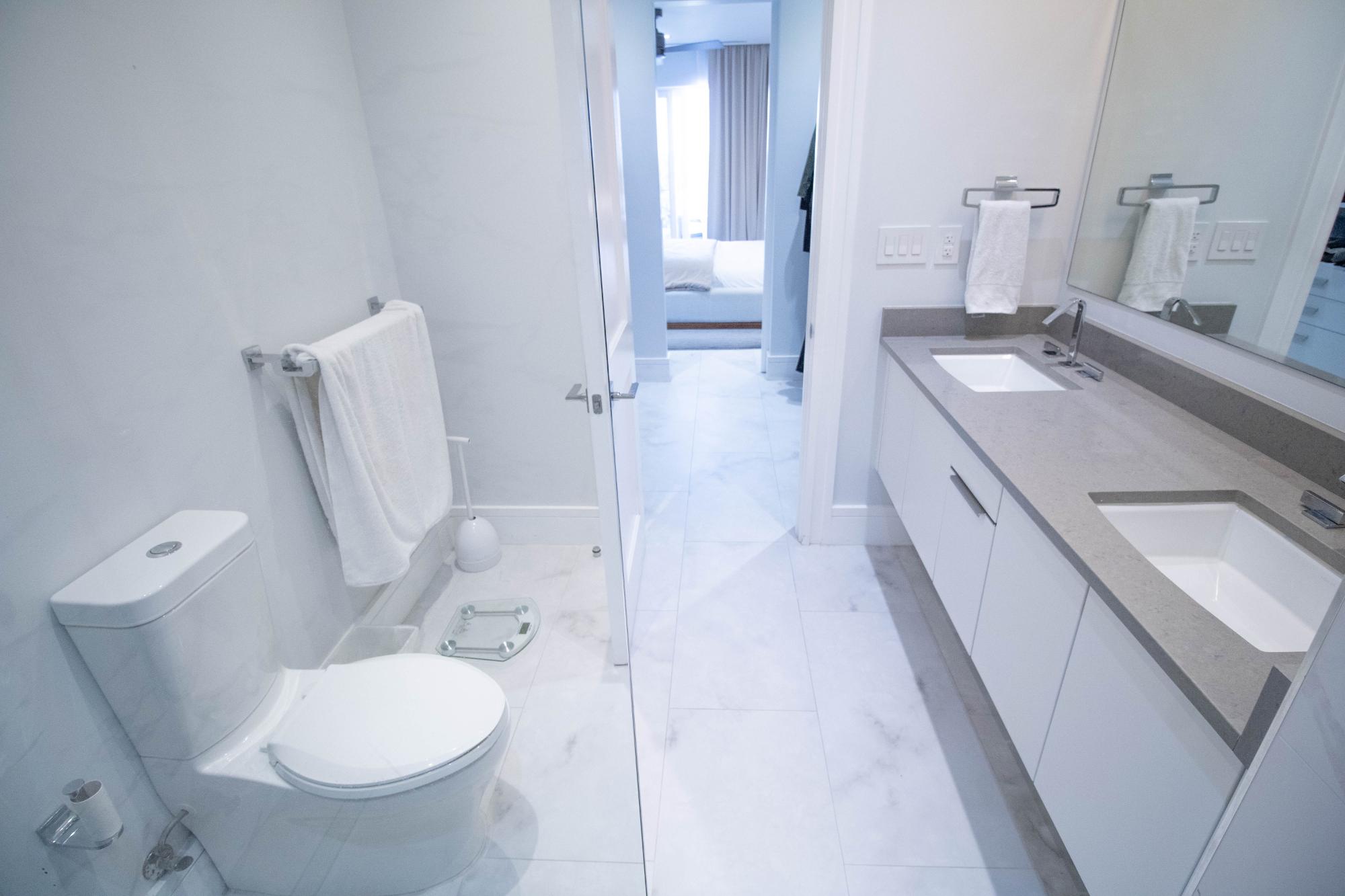 ONE CABLE BEACH Unit: 403