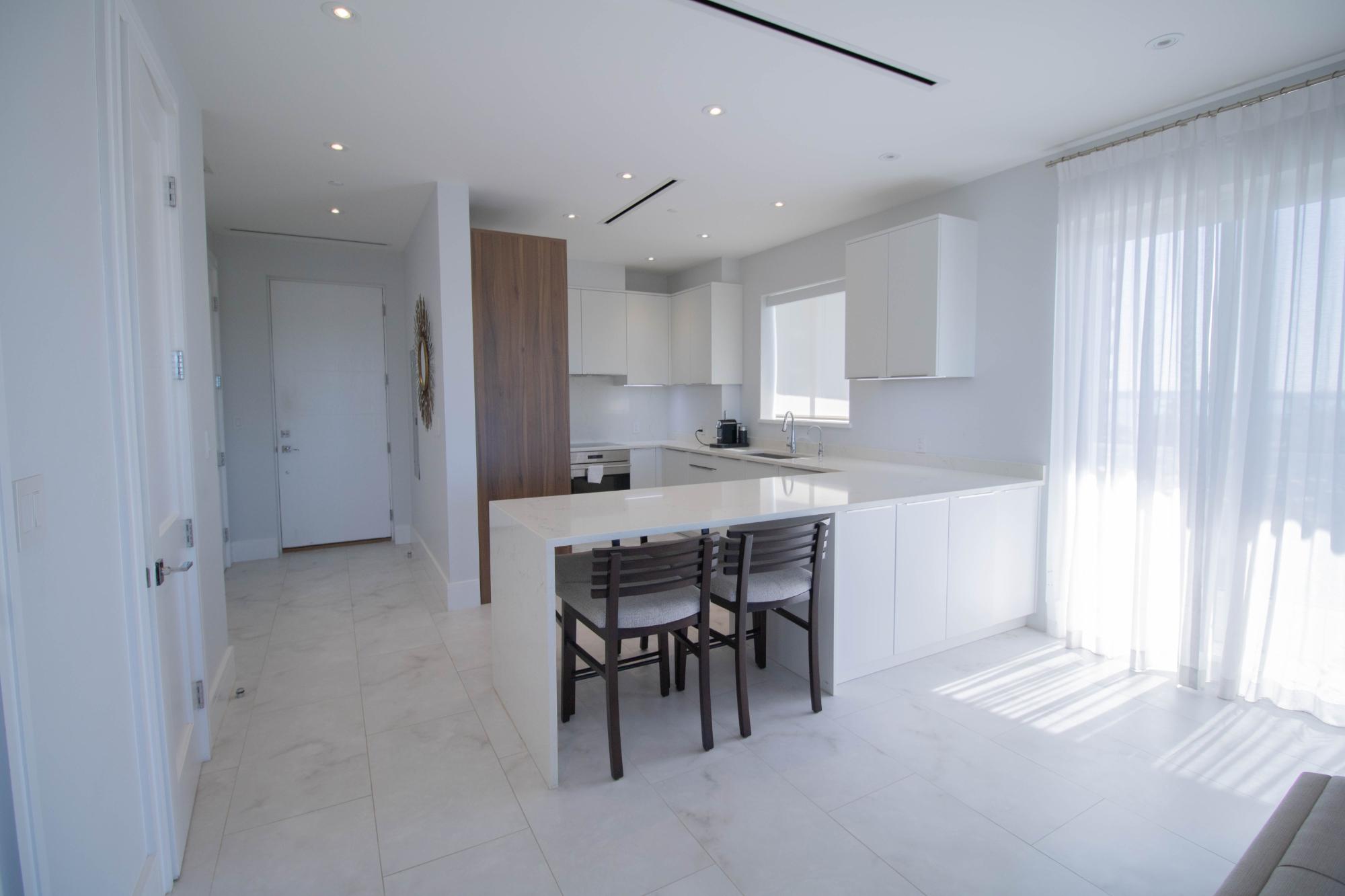 ONE CABLE BEACH Unit: 403